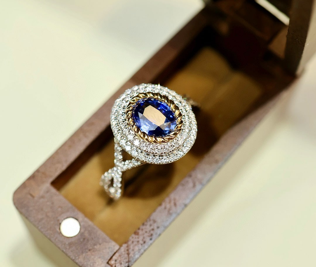 14k Gold 1.47 Ctw Natural Sapphire & Diamond Ring - 9
