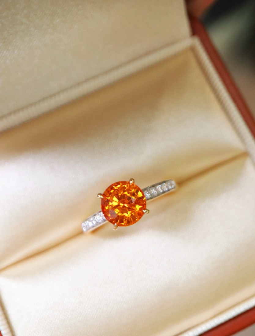 14k Gold 2.37 Ctw Natural Spessartine & Diamond Ring: Ref:231082319 // gold content:14k gold // ring size:7. 25us // // main gemstone:spessartine // shape:round // carat weight:2. 22ct // color:orange // treatment:natural // cut grade:g // // adjacent