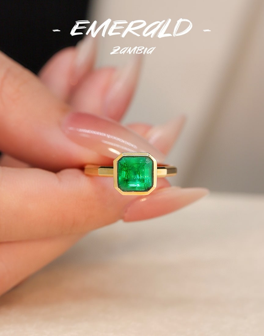 14k Gold 2.1 Ct Natural Emerald Ring - 4