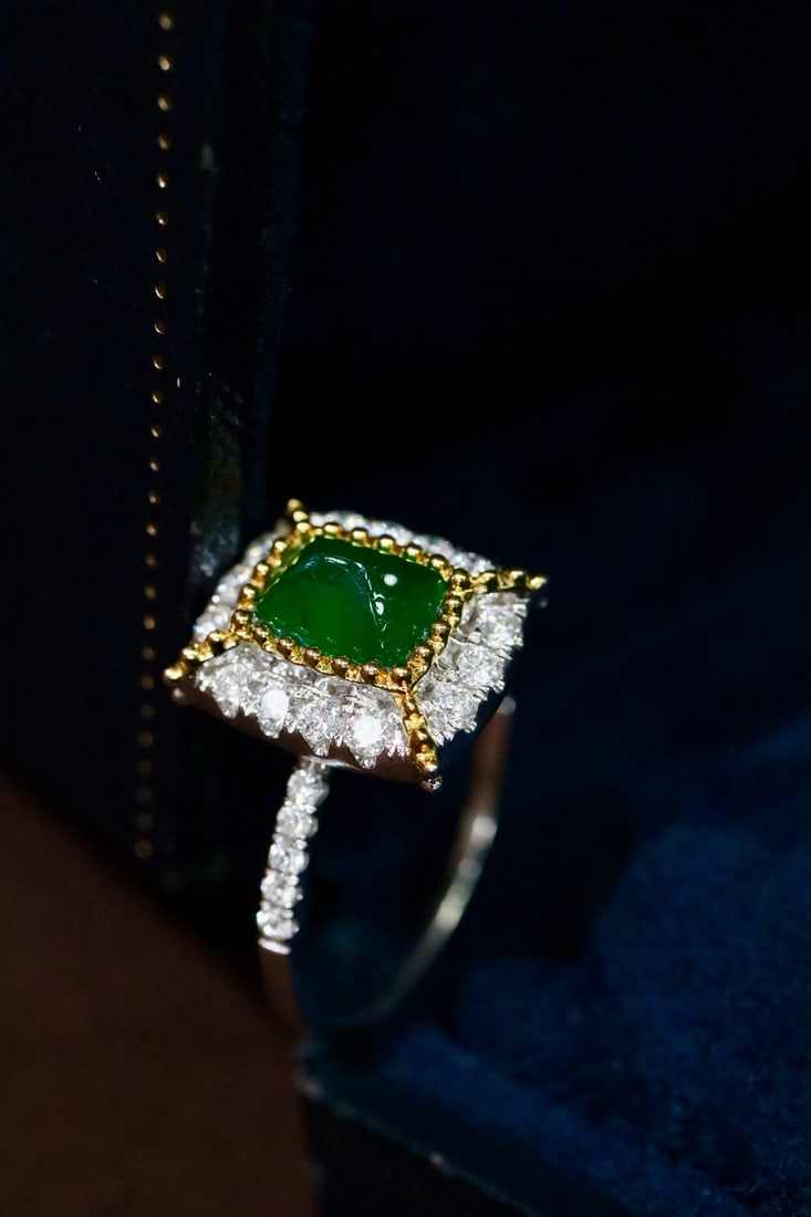 14k Gold 1.14 Ctw Vivid Green Natural Emerald & Diamond Ring - 2