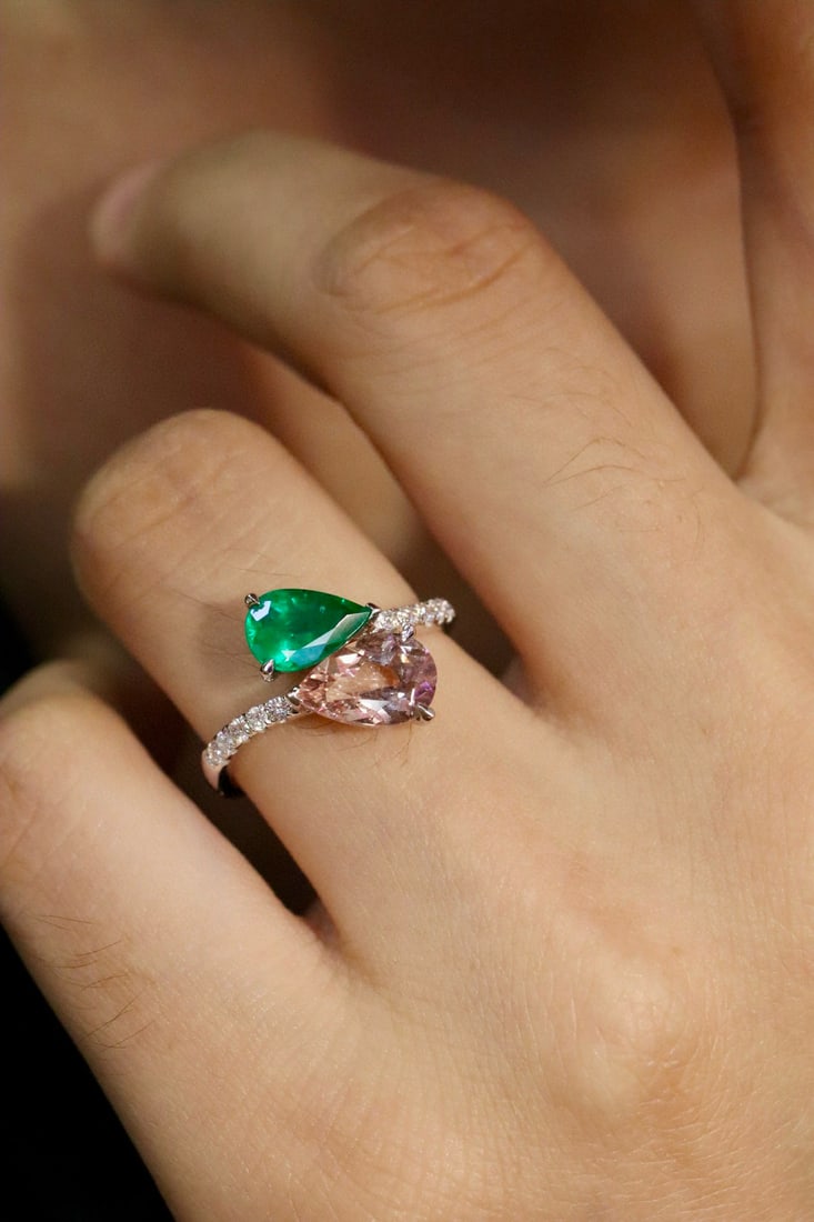 14k Gold 2.08 Ctw Natural Morganite & Emerald Ring - 5