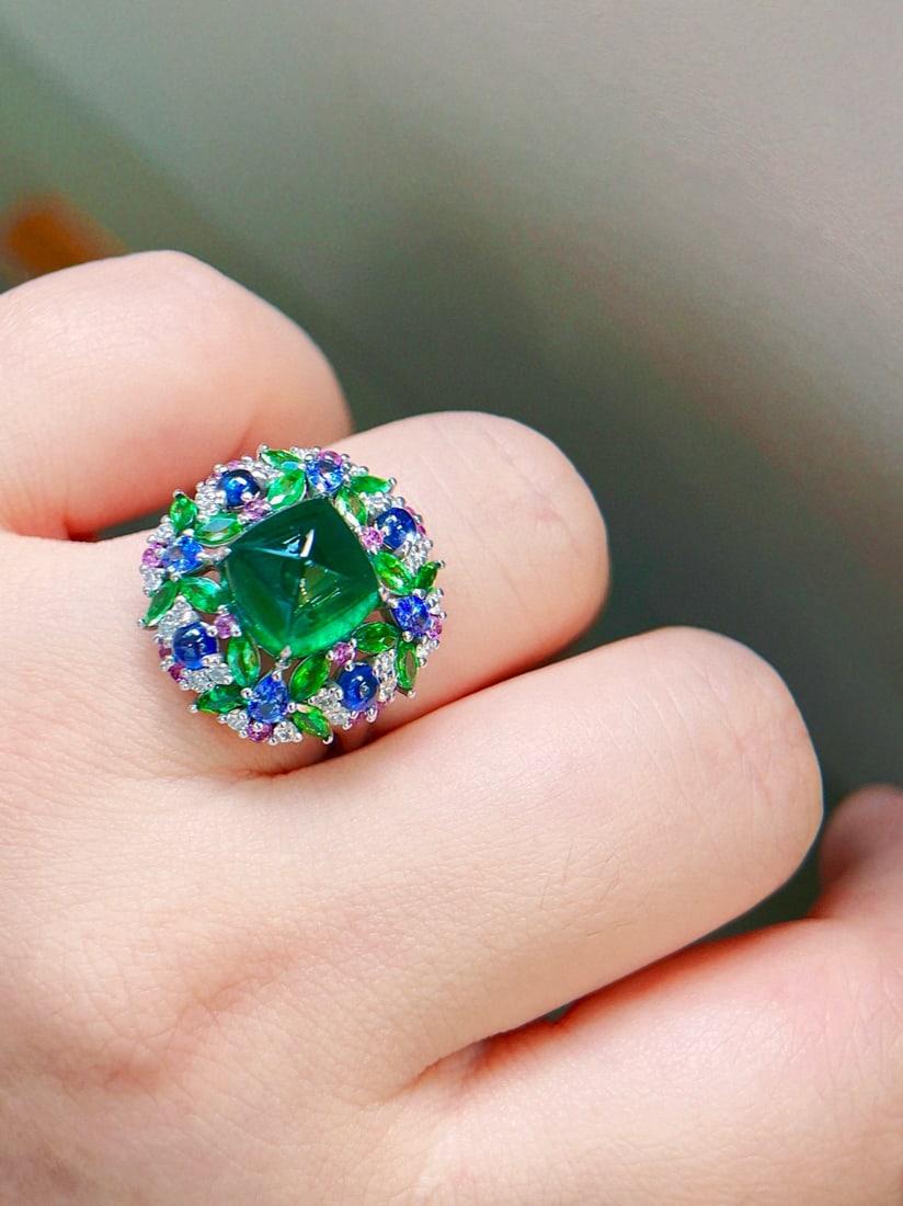 14k Gold 4.93 Ctw Vivid Green Natural Emerald & Diamond Ring - 2