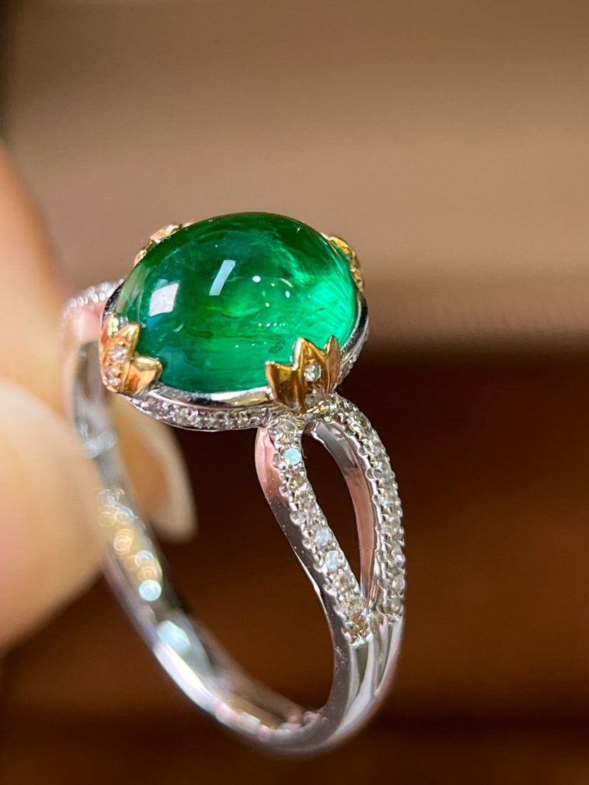14k Gold 3.10 Ctw Vivid Green Natural Emerald & Diamond Ring - 4