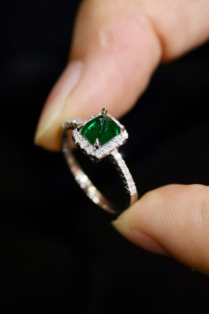 14k Gold 1.01 Ctw Vivid Green Natural Emerald & Diamond Ring - 3