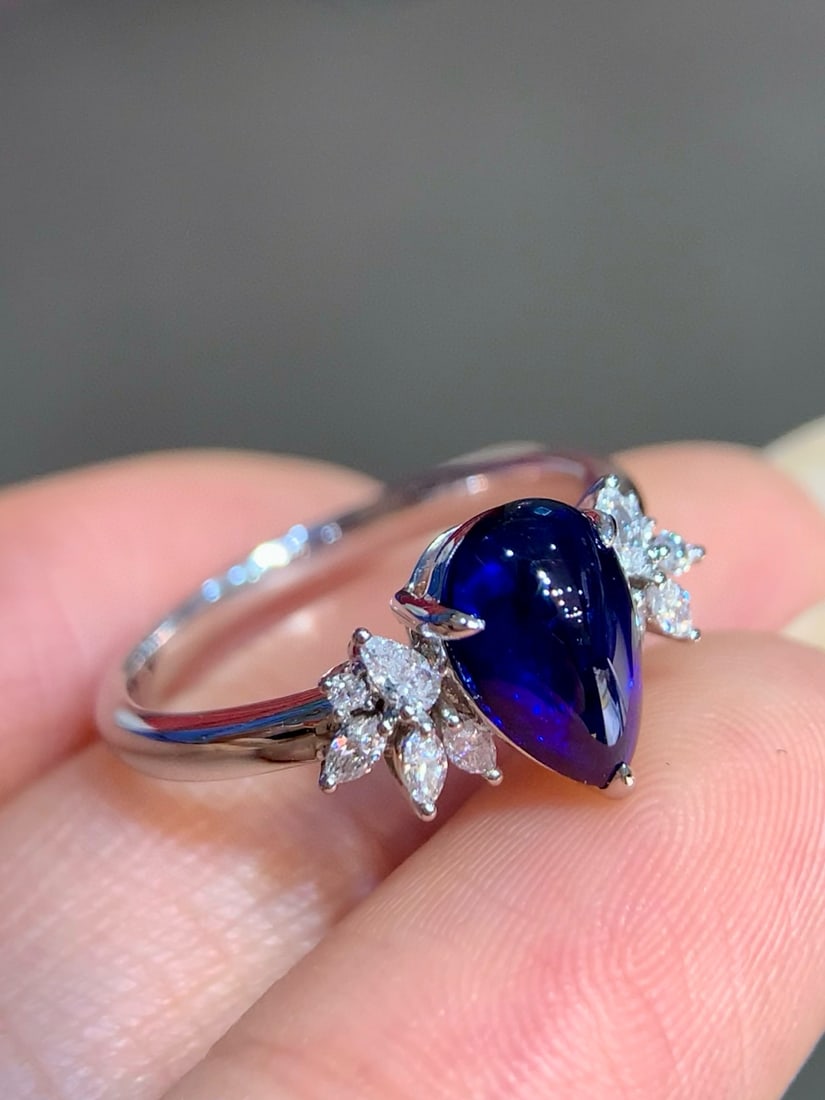 14k Gold 2.22 Ctw Vivid Blue Natural Sapphire & Diamond Ring - 2