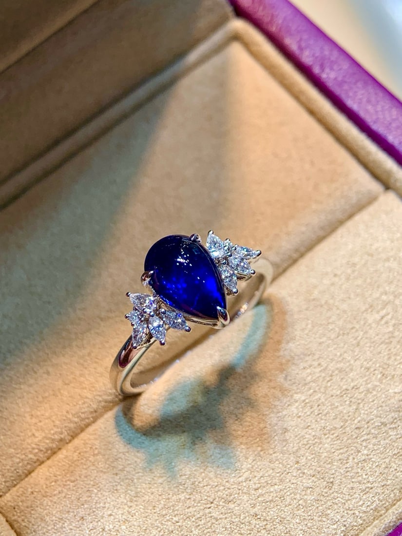 14k Gold 2.22 Ctw Vivid Blue Natural Sapphire & Diamond Ring - 4