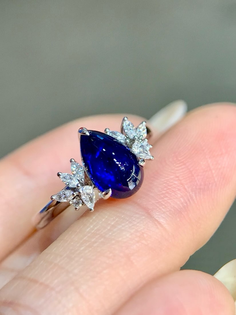14k Gold 2.22 Ctw Vivid Blue Natural Sapphire & Diamond Ring - 6