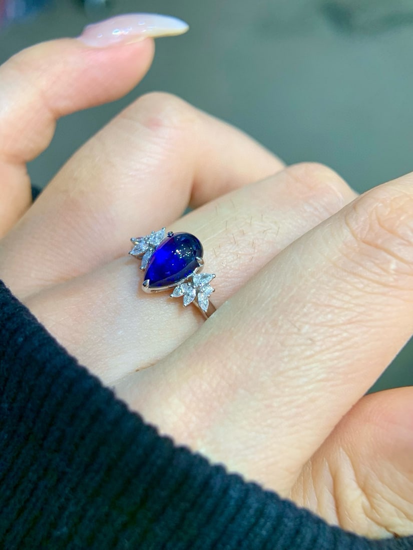 14k Gold 2.22 Ctw Vivid Blue Natural Sapphire & Diamond Ring - 7