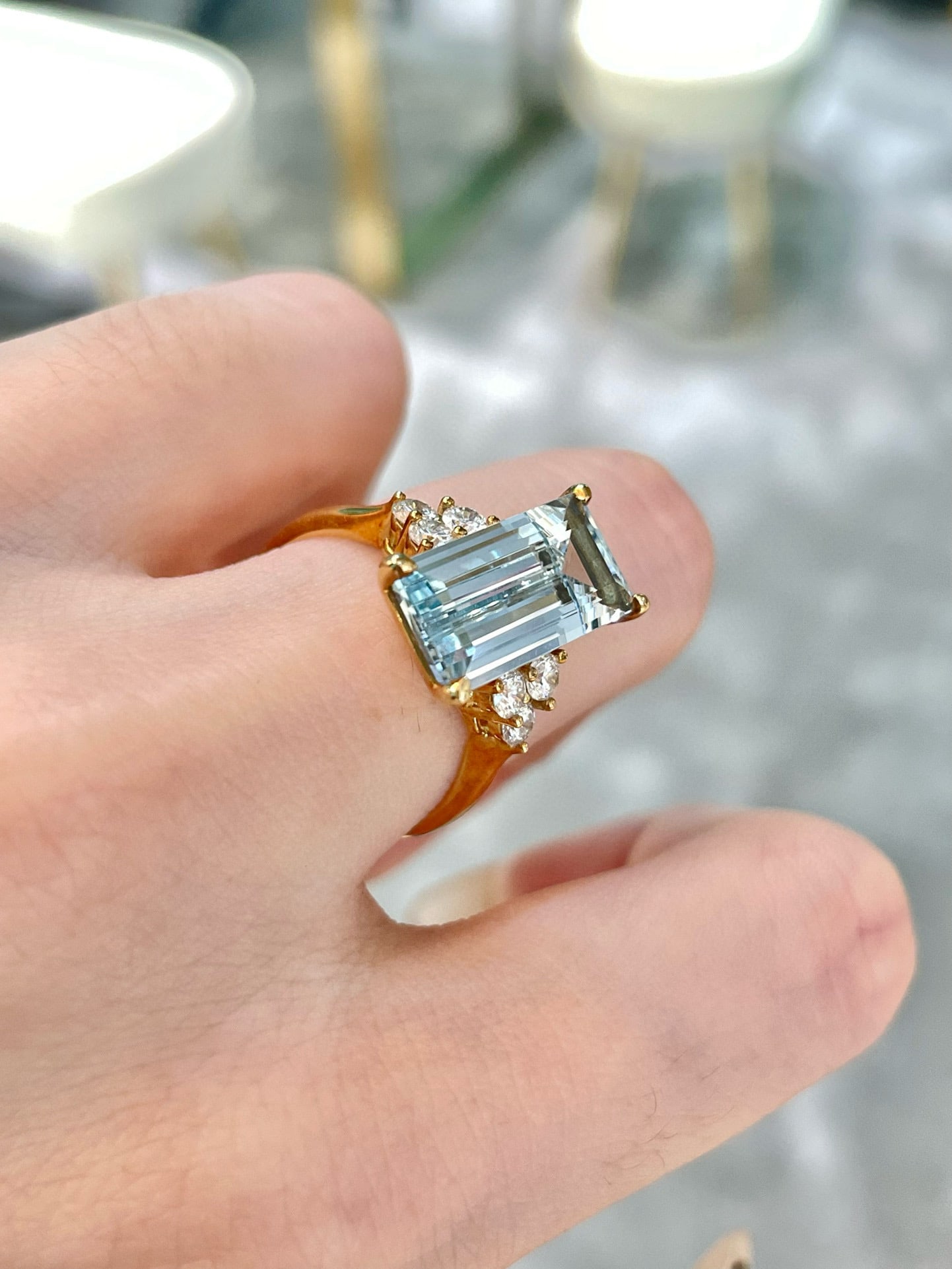 14k Gold 3.6 Ct Natural Aquamarine & Diamond Ring - 5