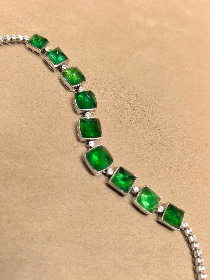 14k Gold 10.53 Ctw Vivid Green Natural Emerald & Diamond Bracelet - 8