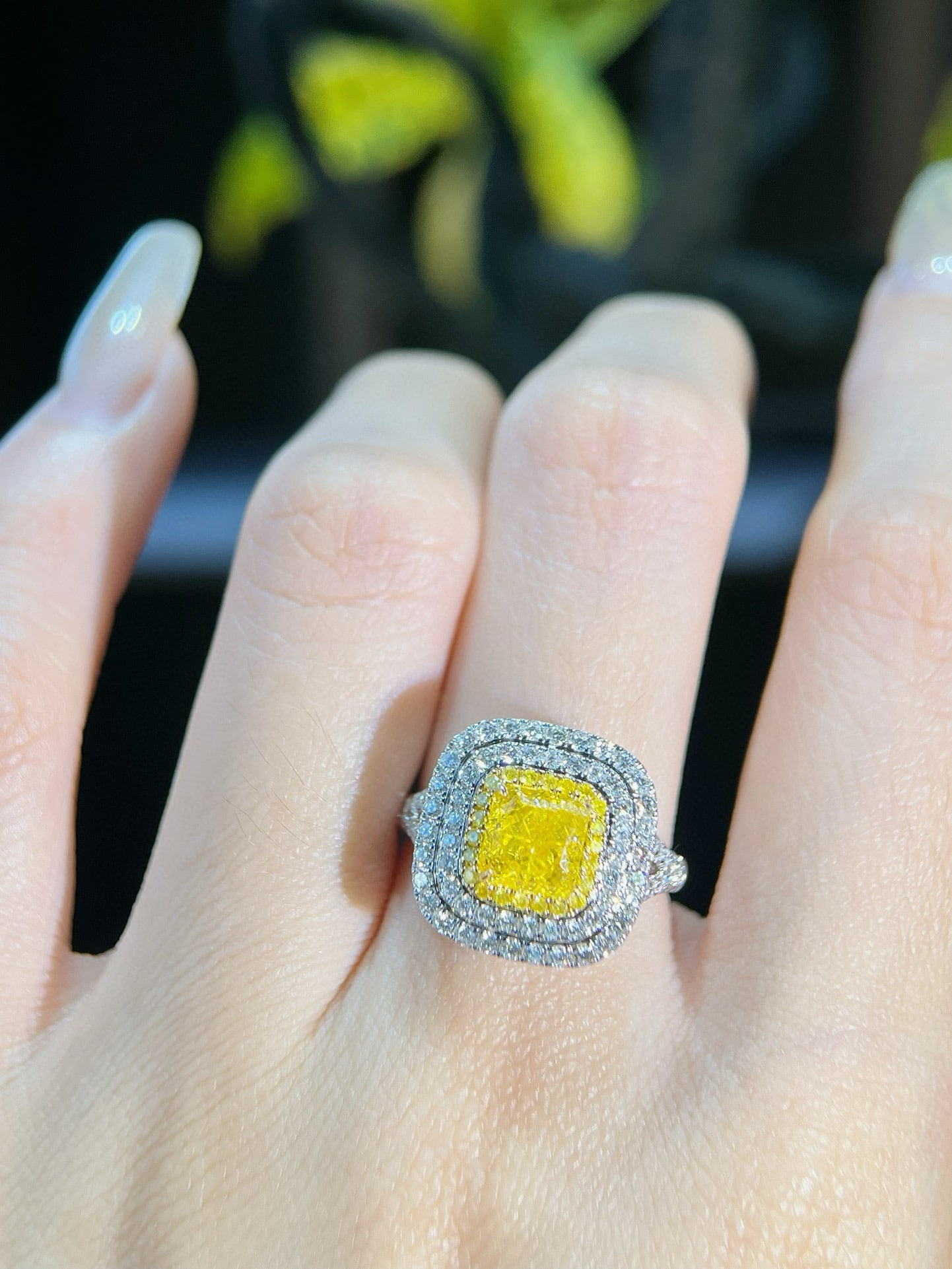 14k Gold 2.29 Ctw Natural Yellow Diamond & Diamond Ring - 5