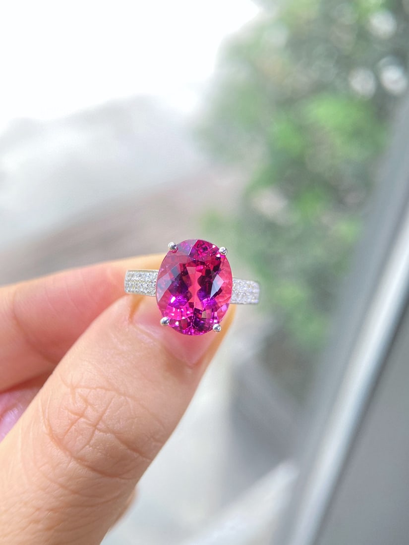 14k Gold 5.06 Ctw Natural Tourmaline & Diamond Ring: Ref:231082440 // gold content:14k gold // ring size:7. 25us // // main gemstone:tourmaline // shape:oval // carat weight:4. 89ct // color:pink // treatment:natural // // adjacent gemstone 2 : diamond