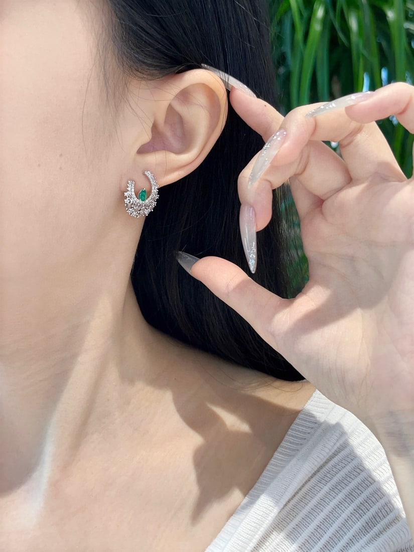 14k Gold 2.12 Ctw Natural Emerald & Sapphire Earrings - 3