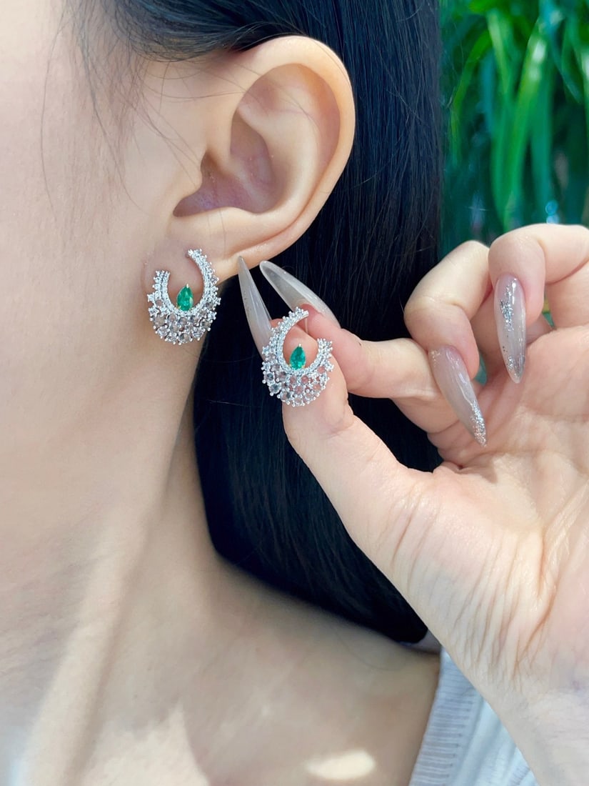 14k Gold 2.12 Ctw Natural Emerald & Sapphire Earrings - 6