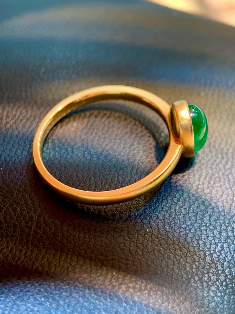 14k Gold 1.23 Ct Vivid Green Natural Emerald Ring - 4