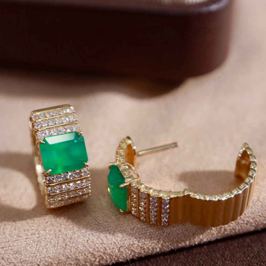 14k Gold 2.93 Ctw Vivid Green Natural Emerald & Diamond Earrings - 6