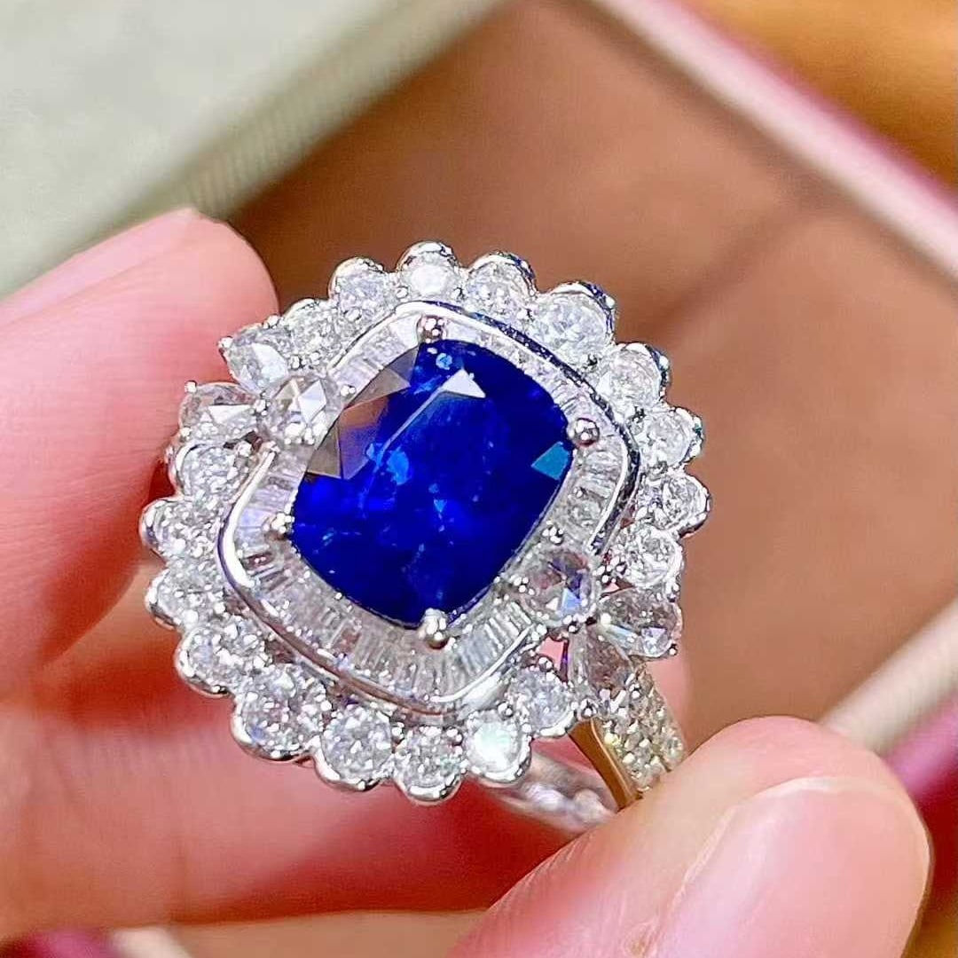 14k Gold 3.07 Ctw Vivid Blue Natural Sapphire & Diamond Ring: Ref:231081146 // gold content:14k gold // ring size:7. 25us // // main gemstone:sapphire // shape:cushion // carat weight:2ct // color:vivid blue // treatment:natural // // adjacent gemstone 2 :