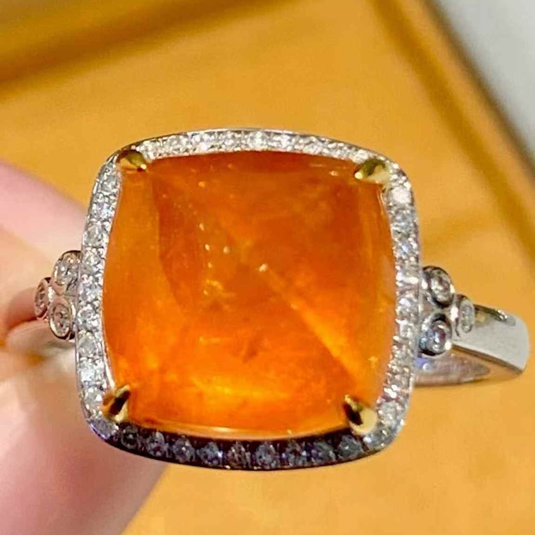 14k Gold 6.68 Ct Natural Spessartine & Diamond Ring: Ref:231081213 // gold content:14k gold // ring size:7. 25us // // main gemstone:spessartine // shape:sugar-loaf // carat weight:6. 68ct // color:orange // treatment:natural // // adjacent gemstone 2