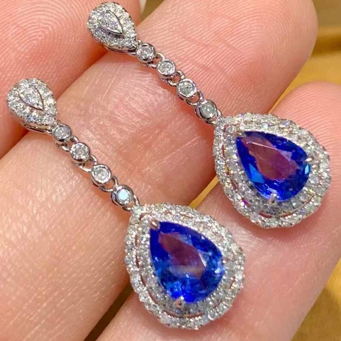 14k Gold 1.6 Ct Natural Sapphire & Diamond Earrings - 4