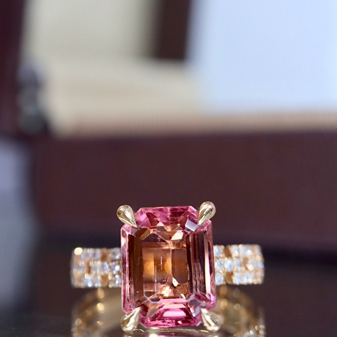 14k Gold 3.92 Ctw Natural Tourmaline & Diamond Ring: Ref:231082036 // gold content:14k gold // ring size:7. 25us // // main gemstone:tourmaline // shape:octagonal // carat weight:3. 70ct // color:pink // treatment:natural // // adjacent gemstone 2 :
