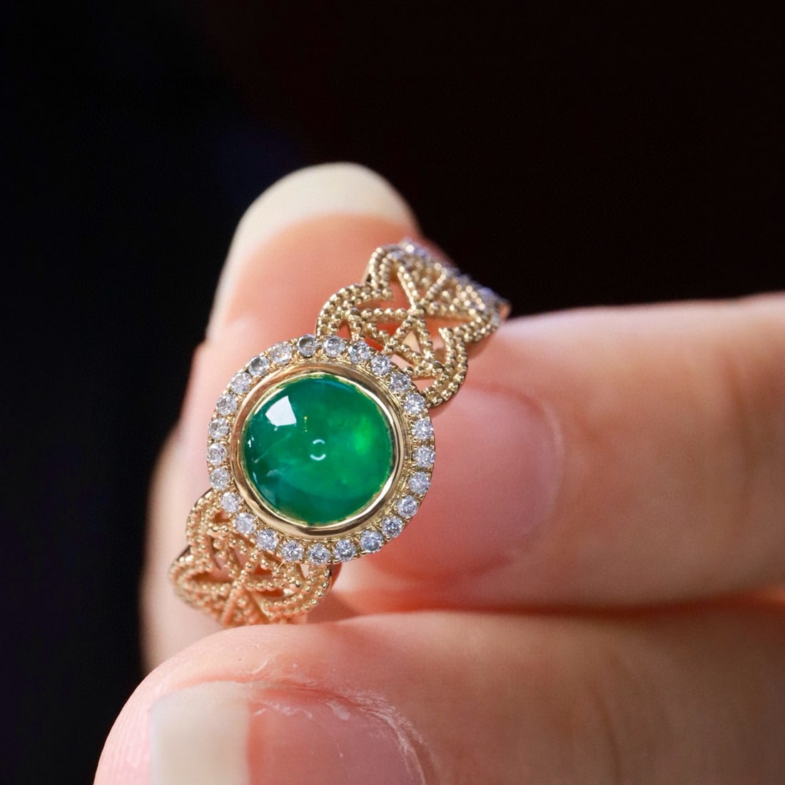 14k Gold 1.19 Ctw Vivid Green Natural Emerald & Diamond Ring - 2