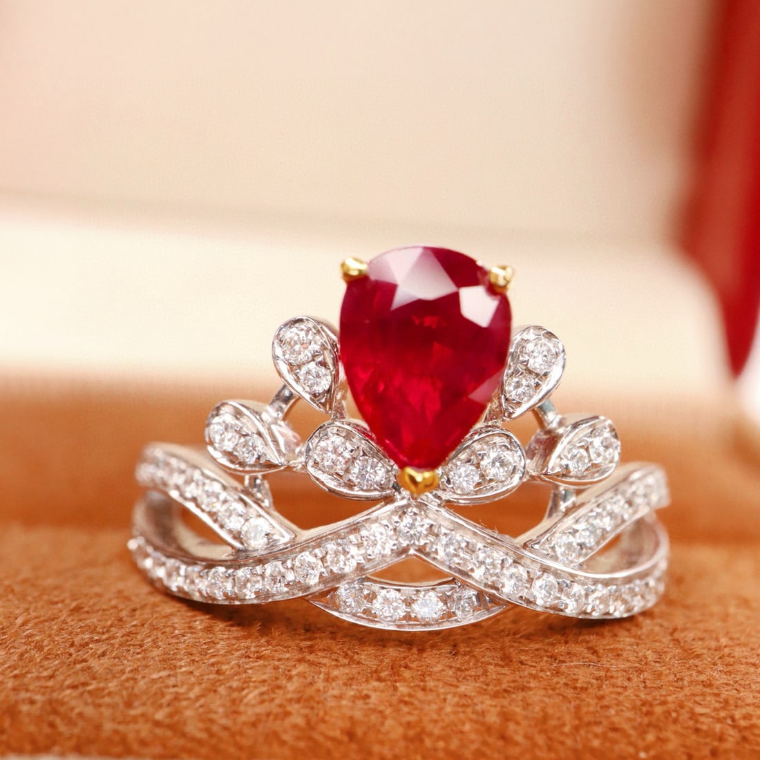 14k Gold 1.50 Ctw Natural Ruby & Diamond Ring: Ref:231082108 // gold content:14k gold // ring size:7. 25us // // main gemstone:ruby // shape:pear // carat weight:1. 20ct // color:red // treatment:natural // // adjacent gemstone 2 : diamond // shap