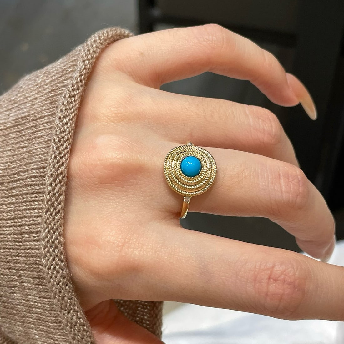 14k Gold 0.6 Ct Natural Blue Turquoise & Diamond Ring - 6