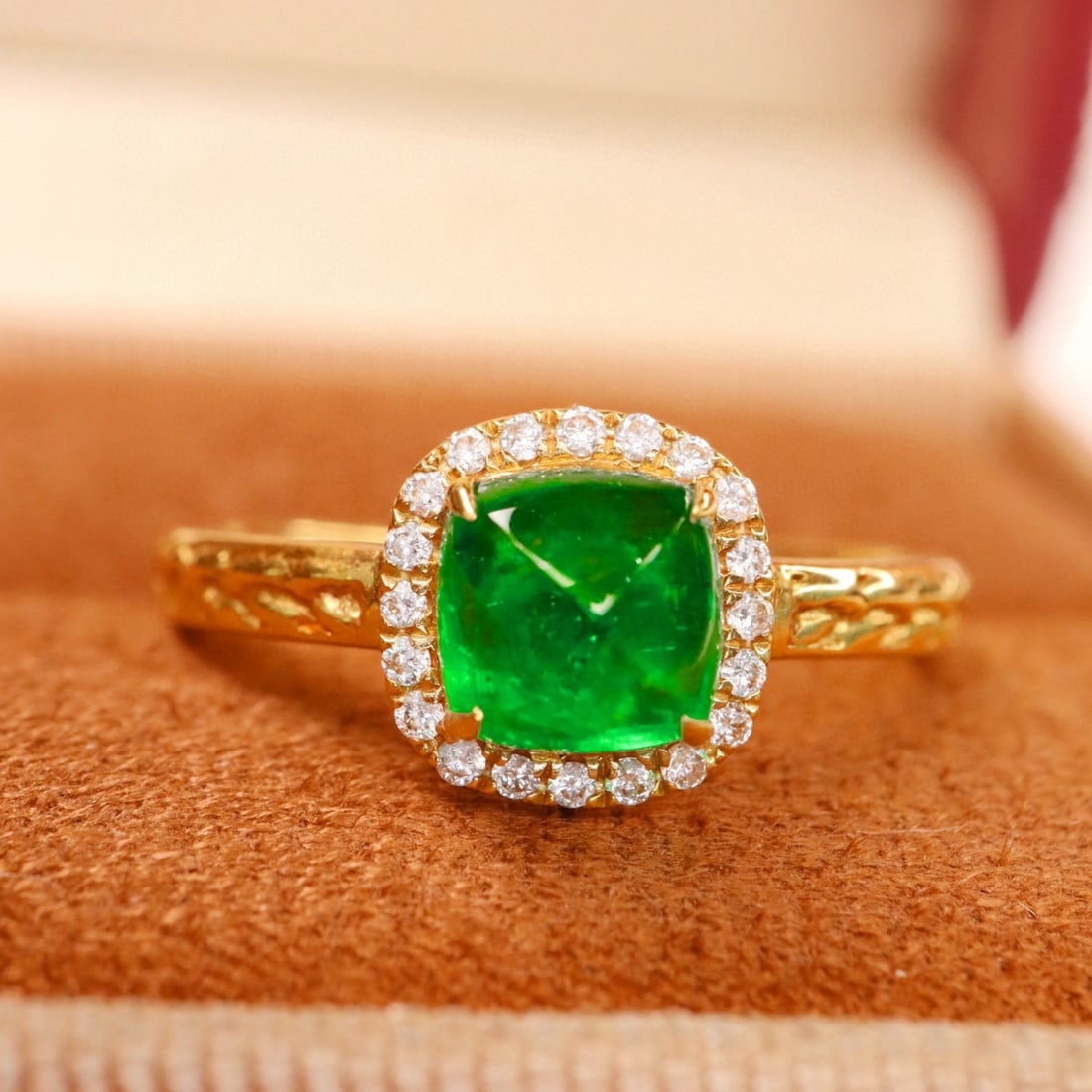 14k Gold 1.18 Ctw Vivid Green Natural Emerald & Diamond Ring - 2