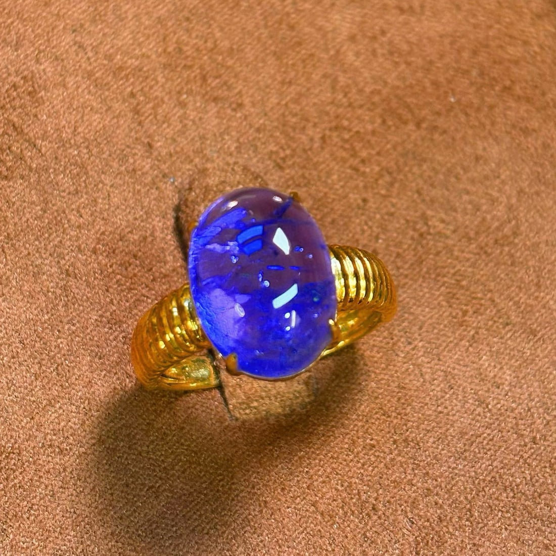 14k Gold 9.9 Ct Natural Tanzanite Ring - 5