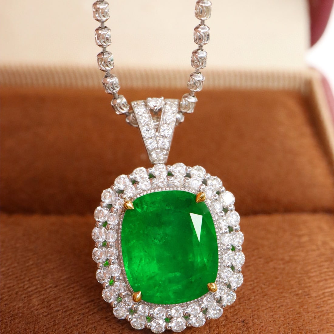 14k Gold 4.22 Ctw Vivid Green Natural Emerald & Diamond Pendant( Without Chain ) - 2