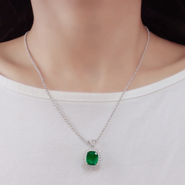 14k Gold 4.22 Ctw Vivid Green Natural Emerald & Diamond Pendant( Without Chain ) - 4