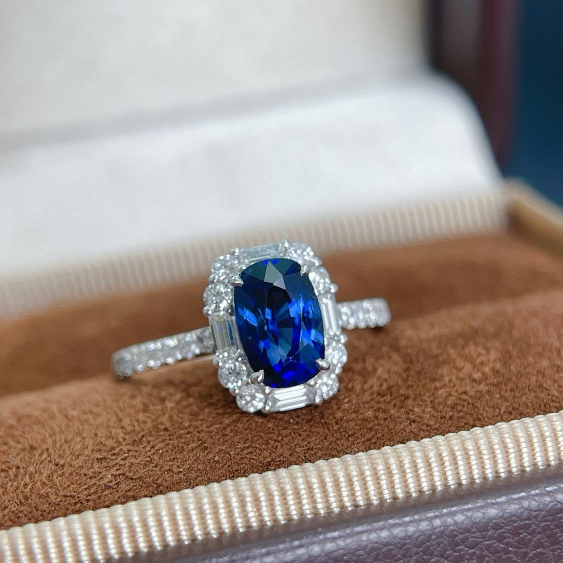 14k Gold 2 Ct Natural Sapphire & Diamond Ring: Ref:231082154 // gold content:14k gold // ring size:7. 25us // // main gemstone:sapphire // shape:cushion // carat weight:2ct // color:blue // treatment:natural // // adjacent gemstone 2 : diamond // 