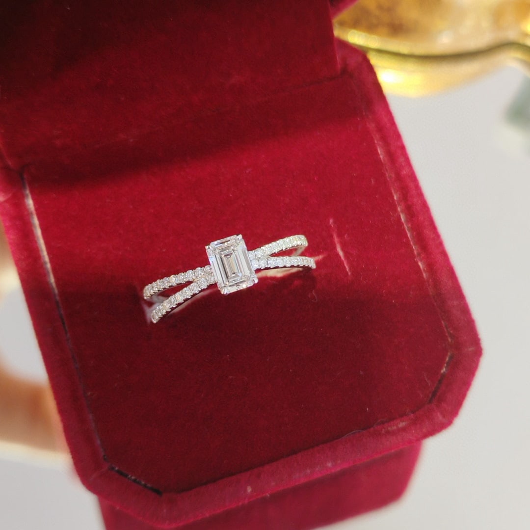 Gia Certified 14k Gold 0.51 Ct Natural F Si2 Emerald Diamond Ring - 4