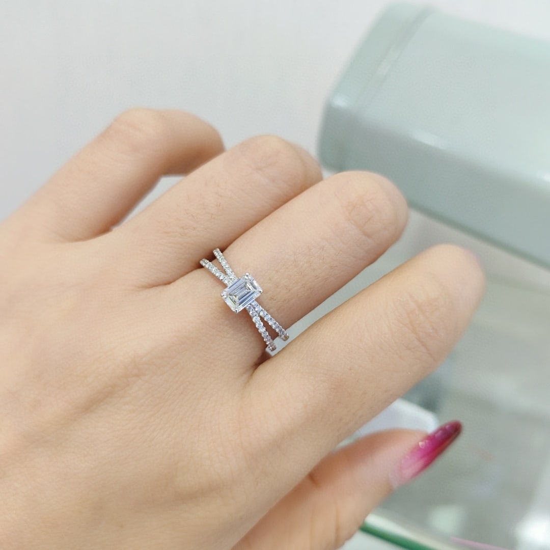 Gia Certified 14k Gold 0.51 Ct Natural F Si2 Emerald Diamond Ring - 5