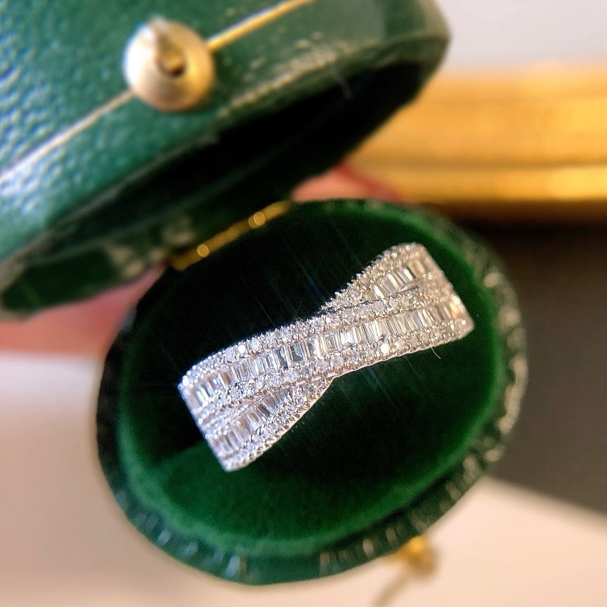 14k Gold 0.5 Ct Natural H Diamond Ring: Ref:231082165 // gold content:14k gold // ring size:7. 25us // // main gemstone:diamond // shape:multiple // carat weight:0. 5ct // clarity grade:vs-si // color:h // treatment:natural // Low