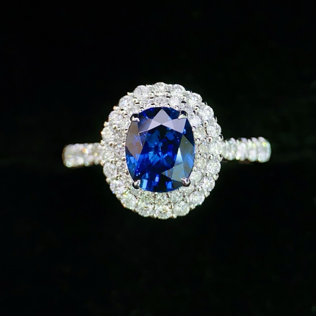 14k Gold 2.05 Ctw Natural Sapphire & Diamond Ring: Ref:231082169 // gold content:14k gold // ring size:7. 25us // // main gemstone:sapphire // shape:cushion // carat weight:1. 47ct // color:blue // treatment:natural // // adjacent gemstone 2 : diamond
