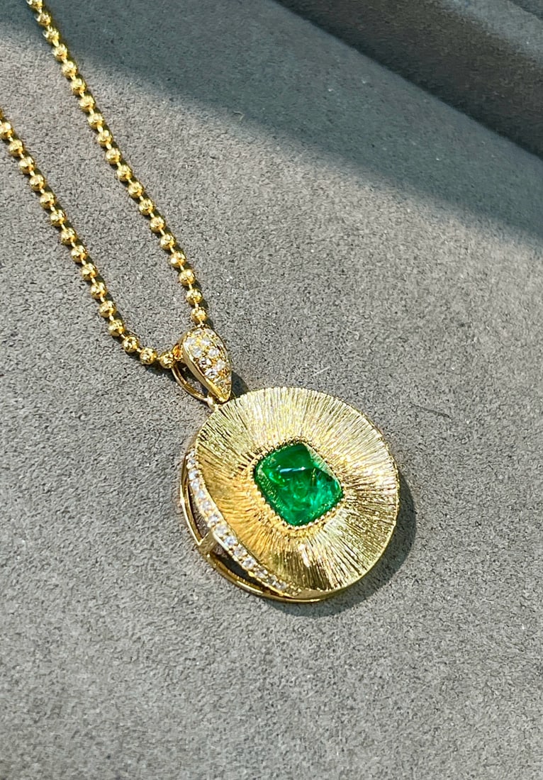 14k Gold 1.71 Ctw Vivid Green Natural Emerald & Diamond Pendant( Without Chain ) - 5