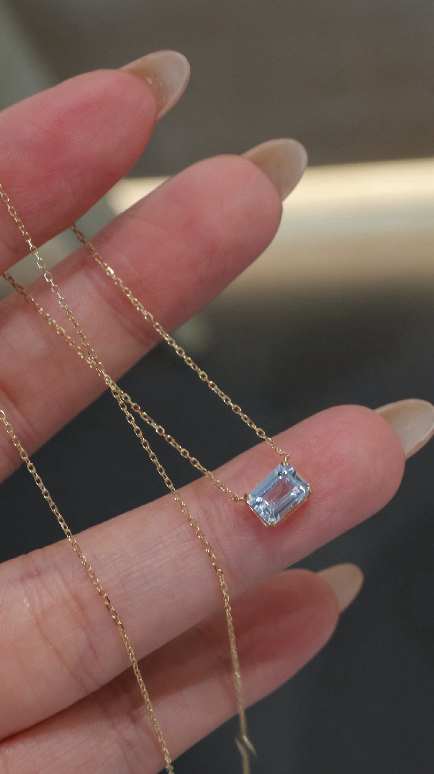 14k Gold 0.85 Ct Natural Aquamarine Necklace - 6