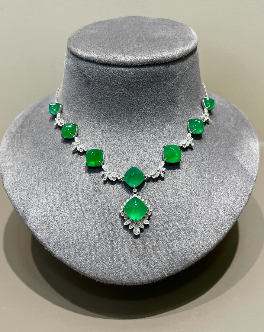 14k Gold 18.88 Ct Vivid Green Natural Emerald & Diamond Necklace - 5