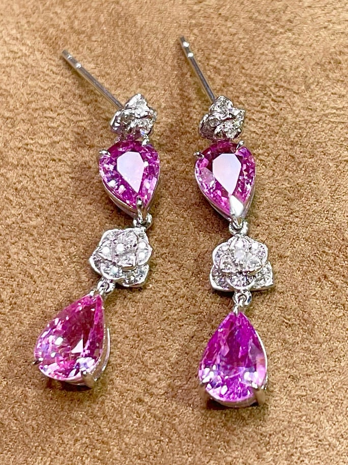 14k Gold 3.06 Ct Natural Sapphire & Diamond Earrings: Ref:231082227 // gold content:14k gold // main gemstone:sapphire // shape:pear // carat weight:3. 06ct // color:purple // treatment:natural // // adjacent gemstone 2 : diamond // number of stones:46