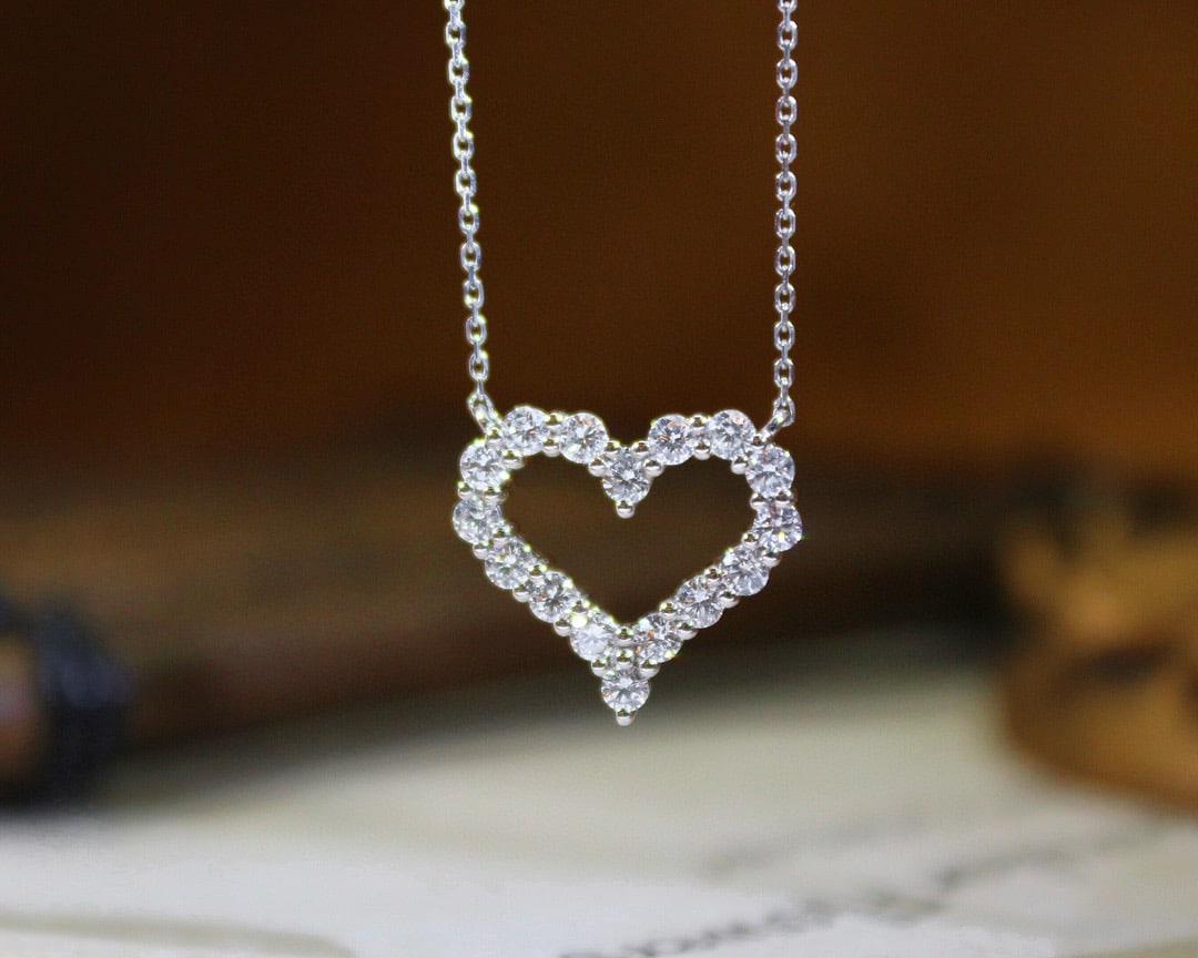 14k Gold 0.50 Ct Natural H Diamond Necklace: Ref:231082229 // gold content:14k gold // main gemstone:diamond // shape:round // carat weight:0. 50ct // clarity grade:vs-si // color:h // treatment:natural // cut grade:g // Condition: New Low