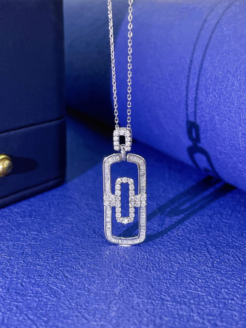 14k Gold 0.49 Ctw Natural H Diamond Necklace: Ref:231082244 // gold content:14k gold // main gemstone:diamond // shape:baguette // carat weight:0. 23ct // clarity grade:vs-si // color:h // treatment:natural // // adjacent gemstone 2 : diamond //