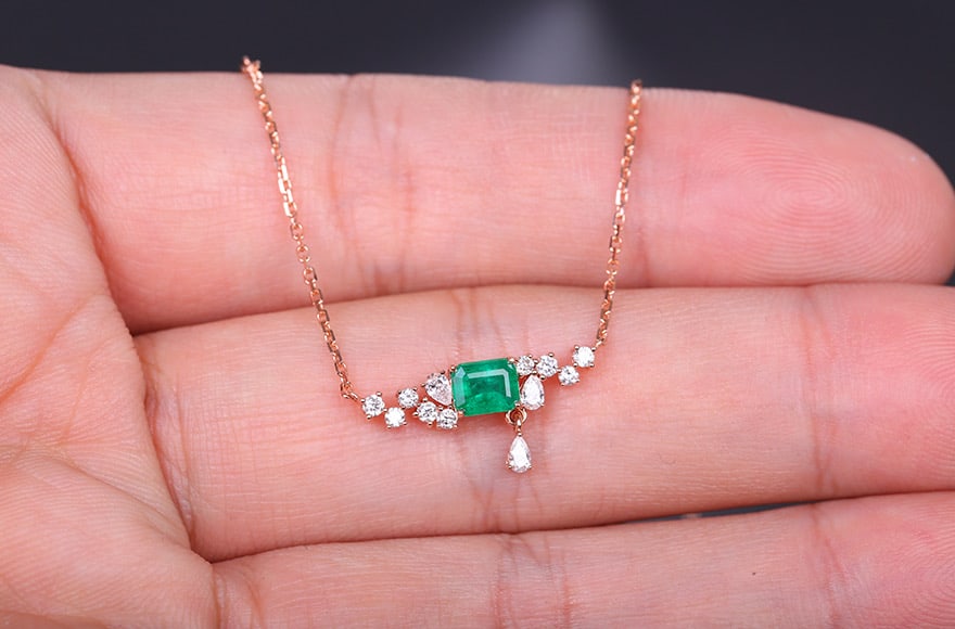 14k Gold 0.68 Ctw Vivid Green Natural Emerald & Diamond Necklace - 6