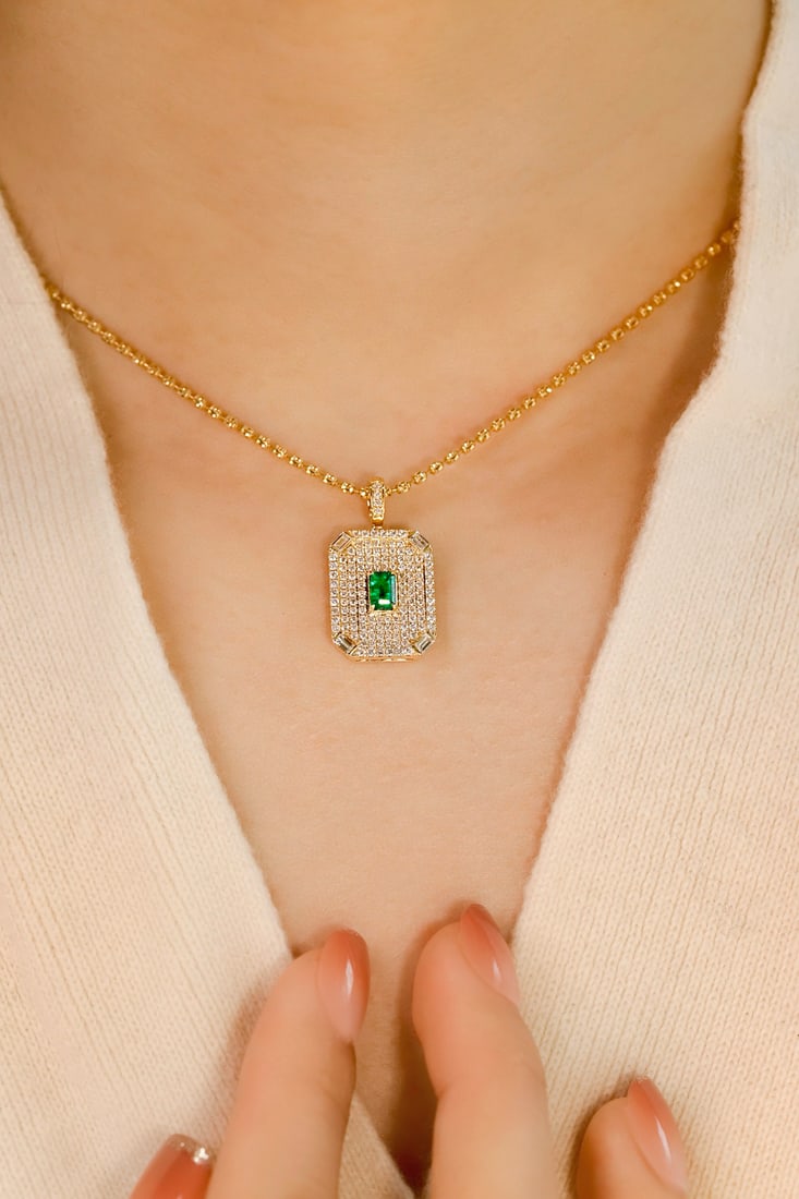 14k Gold 0.93 Ctw Vivid Green Natural Emerald & Diamond Pendant( Without Chain ): Ref:231082261 // gold content:14k gold // main gemstone:emerald // shape:octagonal // carat weight:0. 28ct // color:vivid green // treatment:natural // // adjacent gemstone 2 : diamond // shape:round