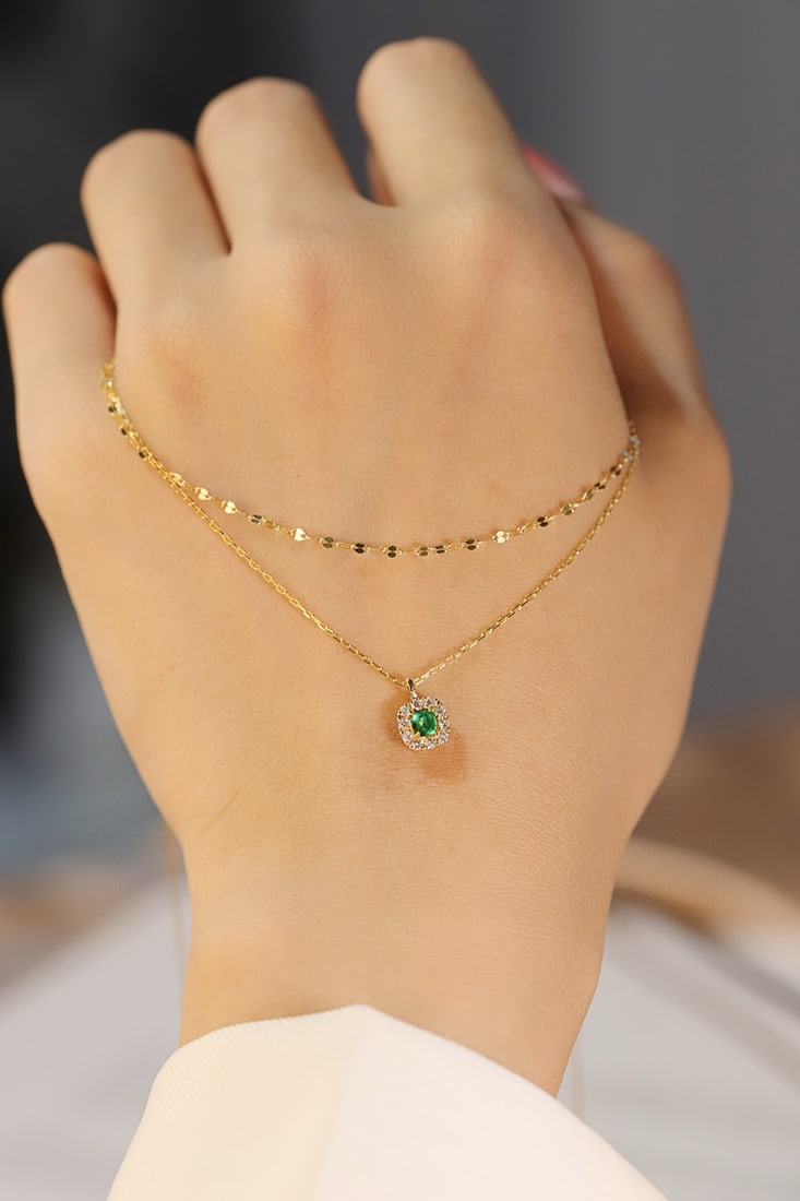 14k Gold 0.23 Ctw Vivid Green Natural Emerald & Diamond Necklace - 3