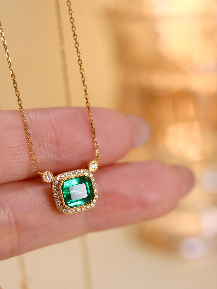 14k Gold 1.33 Ctw Vivid Green Natural Emerald & Diamond Necklace - 4