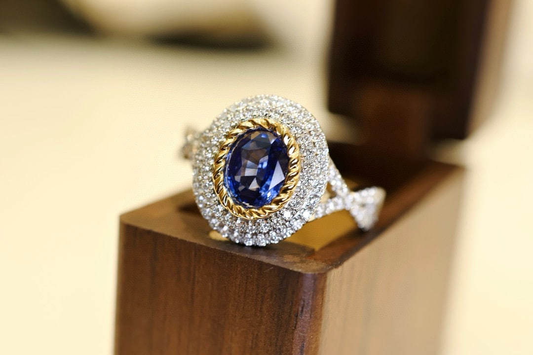 14k Gold 1.47 Ctw Natural Sapphire & Diamond Ring - 3