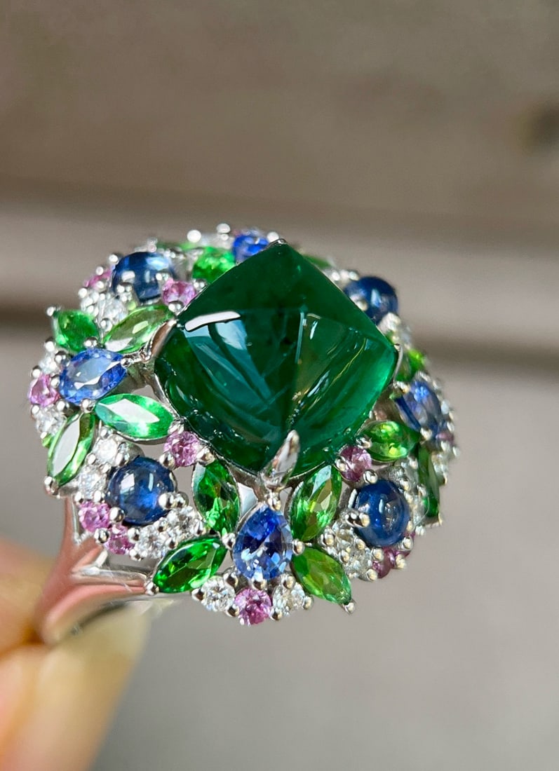 14k Gold 4.93 Ctw Vivid Green Natural Emerald & Diamond Ring - 6