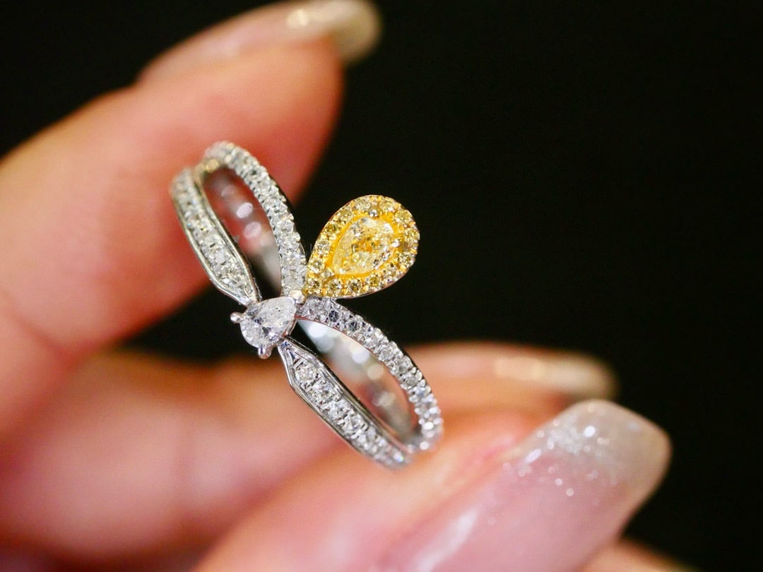 14k Gold 0.45 Ctw Natural Yellow Diamond & Diamond Ring: Ref:231082363 // gold content:14k gold // ring size:7. 25us // // main gemstone:yellow diamond // shape:pear // carat weight:0. 15ct // color:yellow // treatment:natural // // adjacent gemstone 2 :
