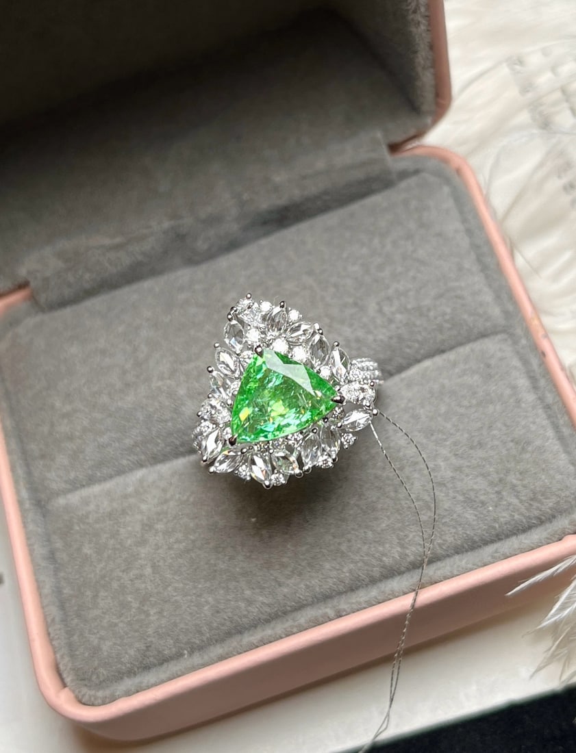 14k Gold 3.00 Ctw Natural Paraiba Tourmaline & Diamond Ring/pendant( Without Chain ): Ref:231082380 // gold content:14k gold // ring size:7. 25us // // main gemstone:paraiba tourmaline // shape:triangle // carat weight:2. 06ct // color:green // treatment:natural // // adjacent